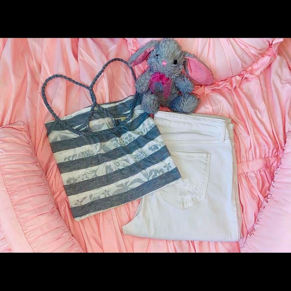 Gray Striped Flowy Top!